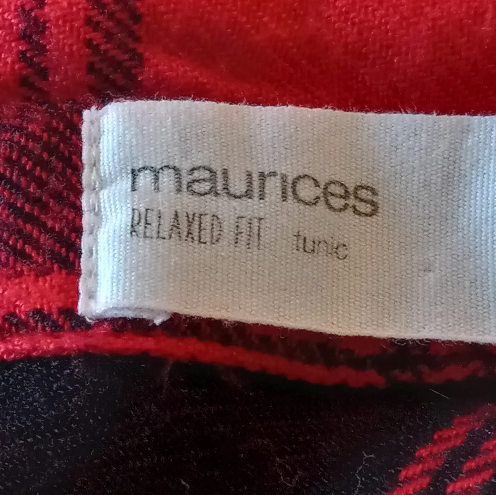 Oversized Plaid Button Down Shirt - Picture 7 of 8